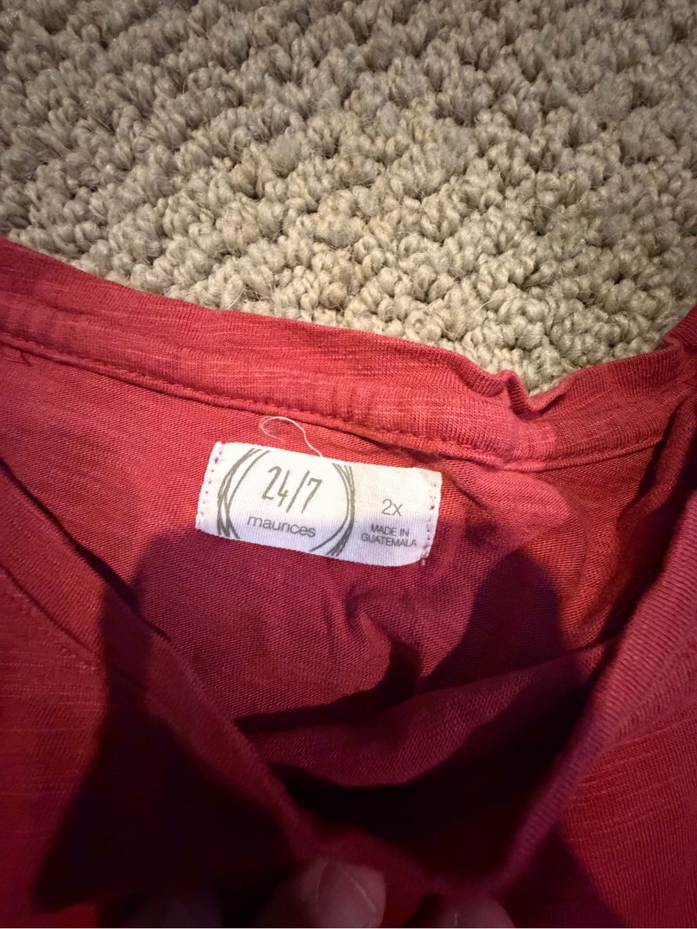 24/7 by Maurices Women's Red Scoop Neck Top